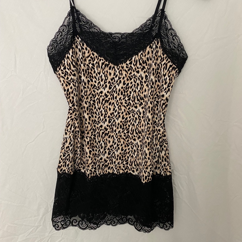 cheetah print white house black market tank top